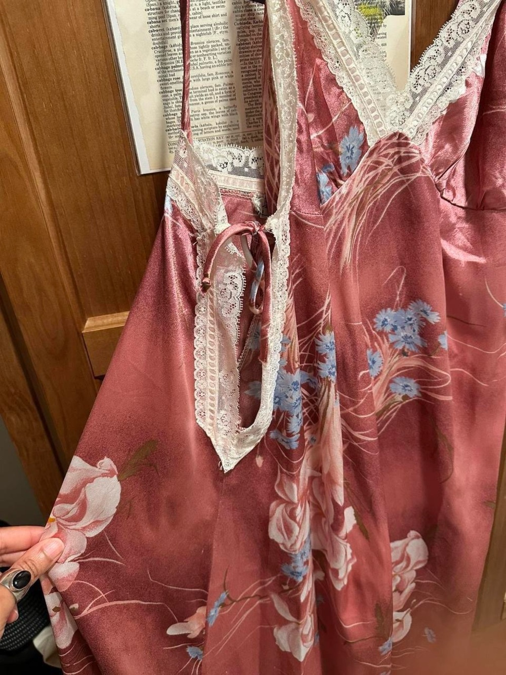 1970s Christian Dior Pink Floral Lace-Trim Slip Dress - Picture 5 of 7